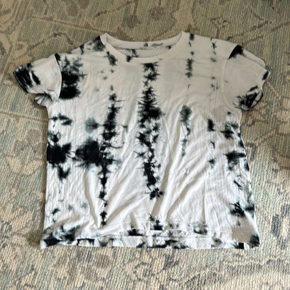 Lululemon tie dye crop shirt size small